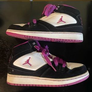 Womens/kids Jordan shoes